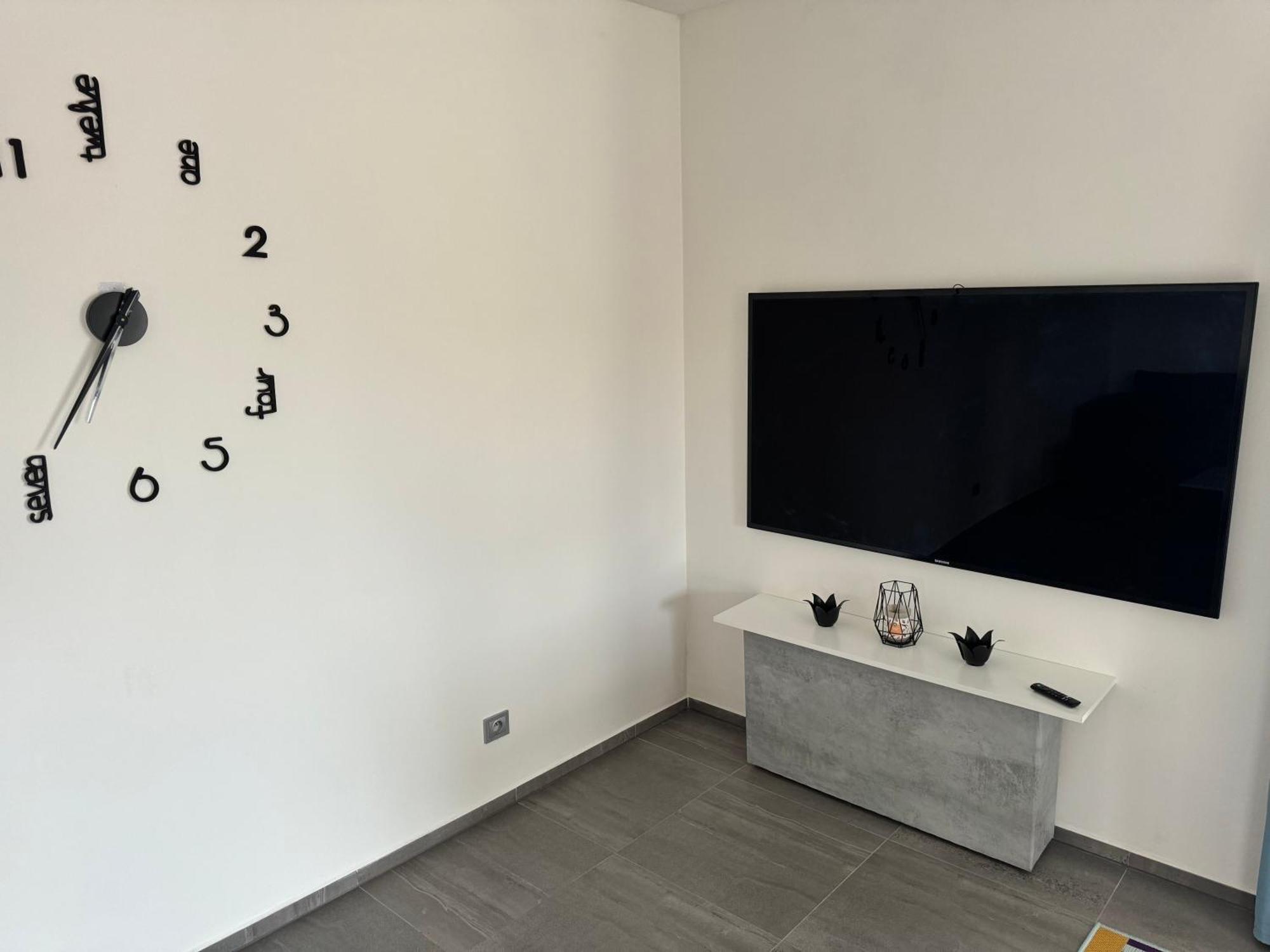 Byt Apartman 74M2 Vyhled Klid Priroda Prague Exterior photo