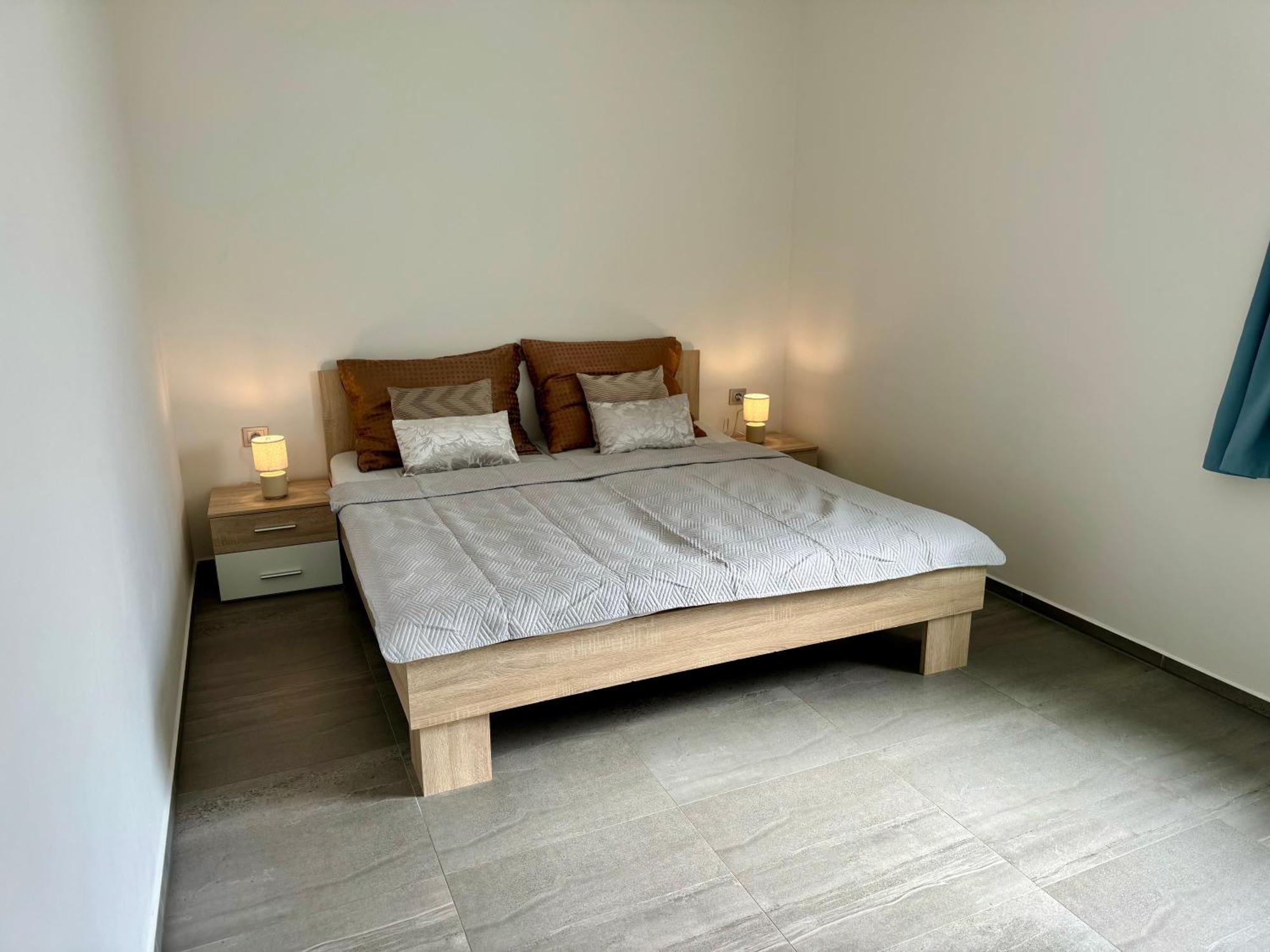 Byt Apartman 74M2 Vyhled Klid Priroda Prague Exterior photo