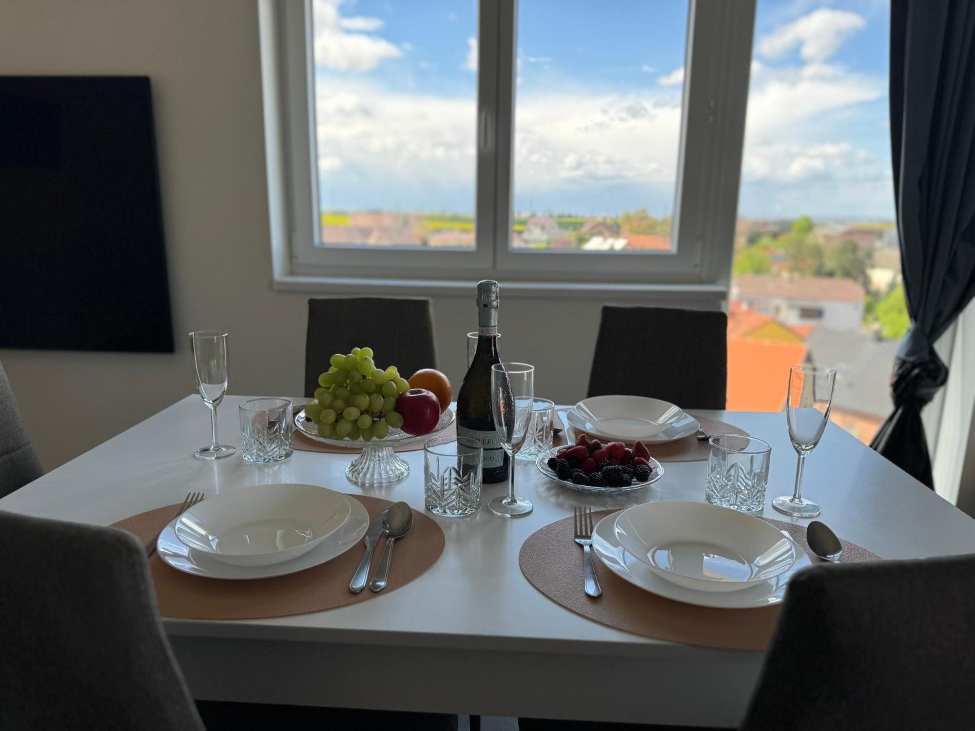 Byt Apartman 74M2 Vyhled Klid Priroda Prague Exterior photo